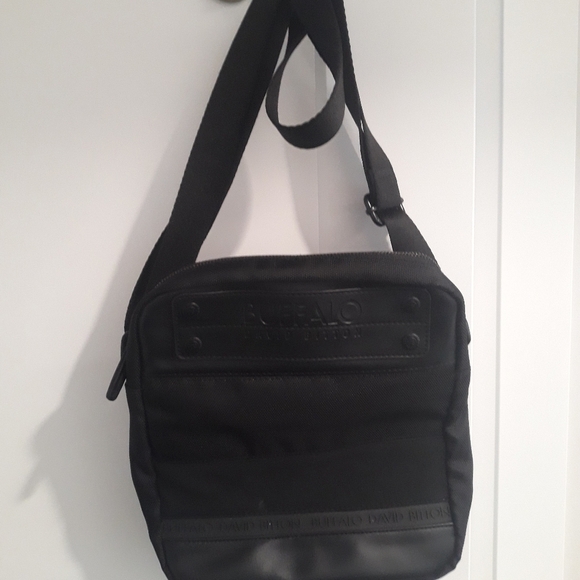 Buffalo David Bitton Unisex Black Crossbody Bag - Picture 1 of 9